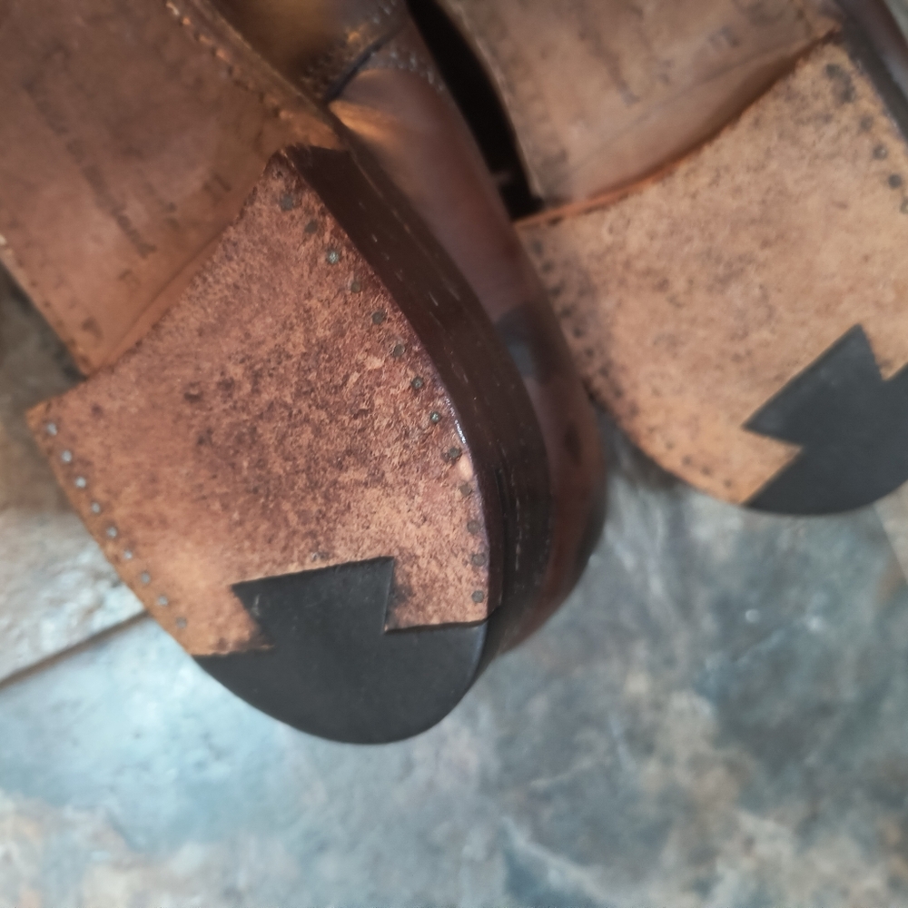 Classic English Handmade Church's Men's Tailored Oxfords - Picture 5 of 16